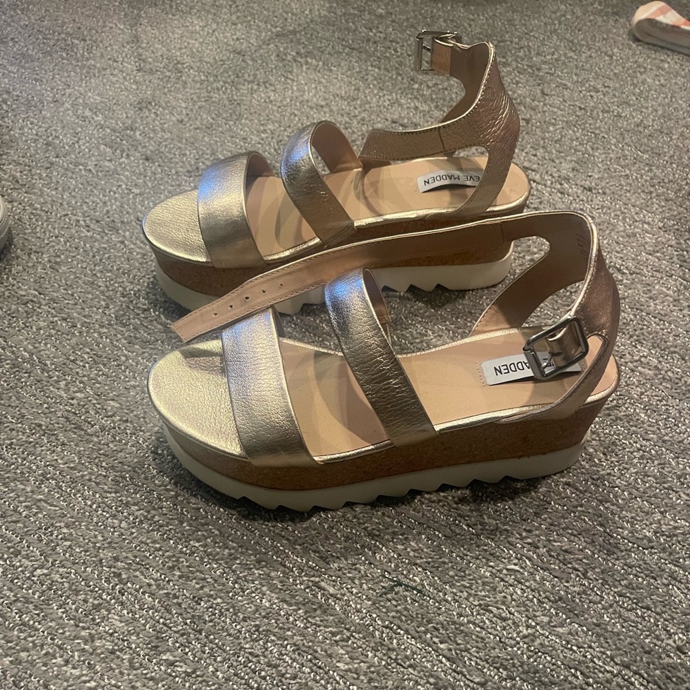 steve madden rose gold platform sandals